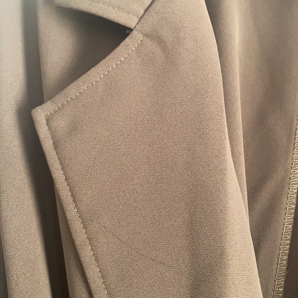 Open Collared Jacket - Picture 5 of 7